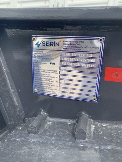 Напівіпричіп Контейнеровоз розсувного типу SERIN