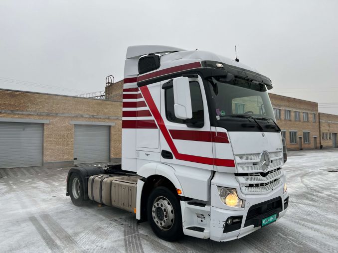 Mercedes-Benz Actros 1845