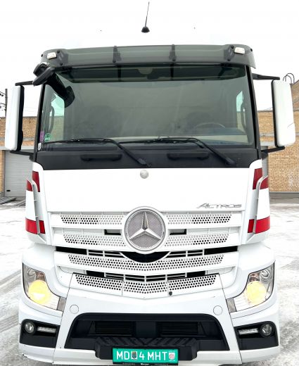 Mercedes-Benz Actros 1845