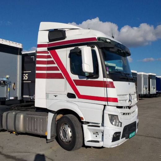 Mercedes-Benz Actros 1845