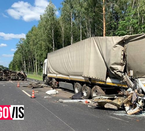 чи потрібно страхувати напівпричіп в Україні?