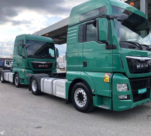 Відвантаження зеленого тягача MAN TGX 18.480